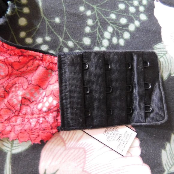 RARE VICTORIA'S SECRET DREAM ANGELS CHRISTMAS BRA - Picture 14 of 14